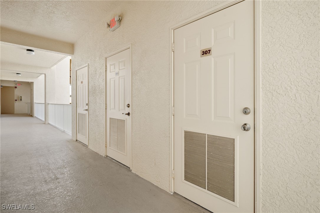 2 Bed Condominium for Sale in Clubhouse Villas, FL, $186,800 — photo 28