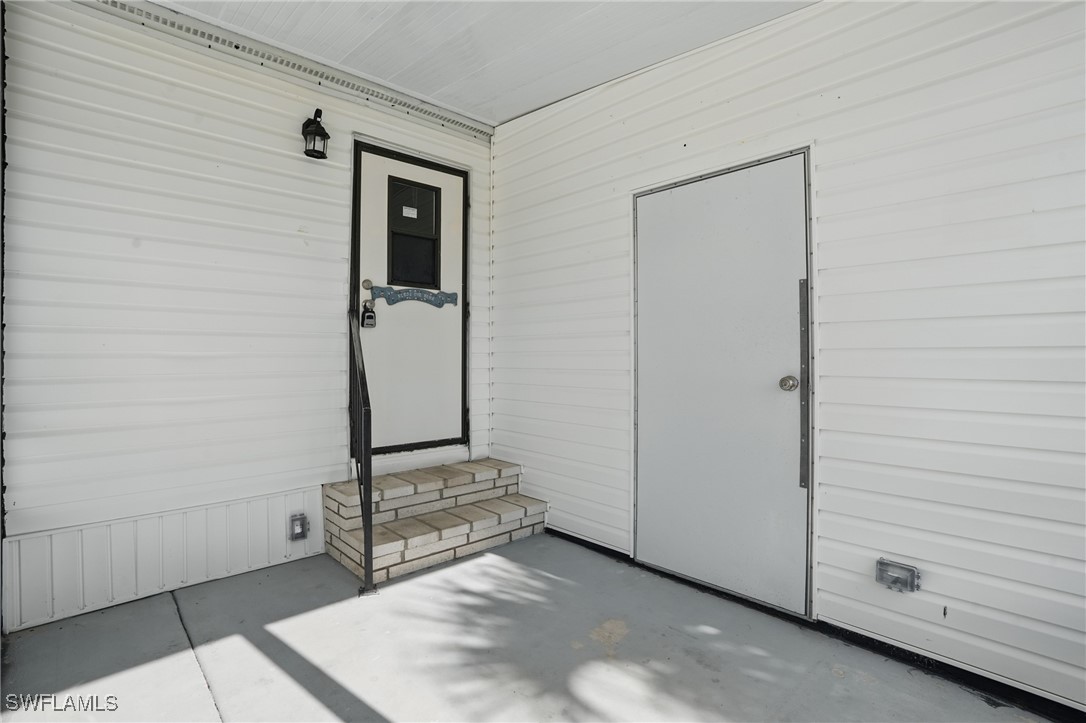 2 Bed ManufacturedHome for Sale in Naples, FL, $199,000 — photo 28
