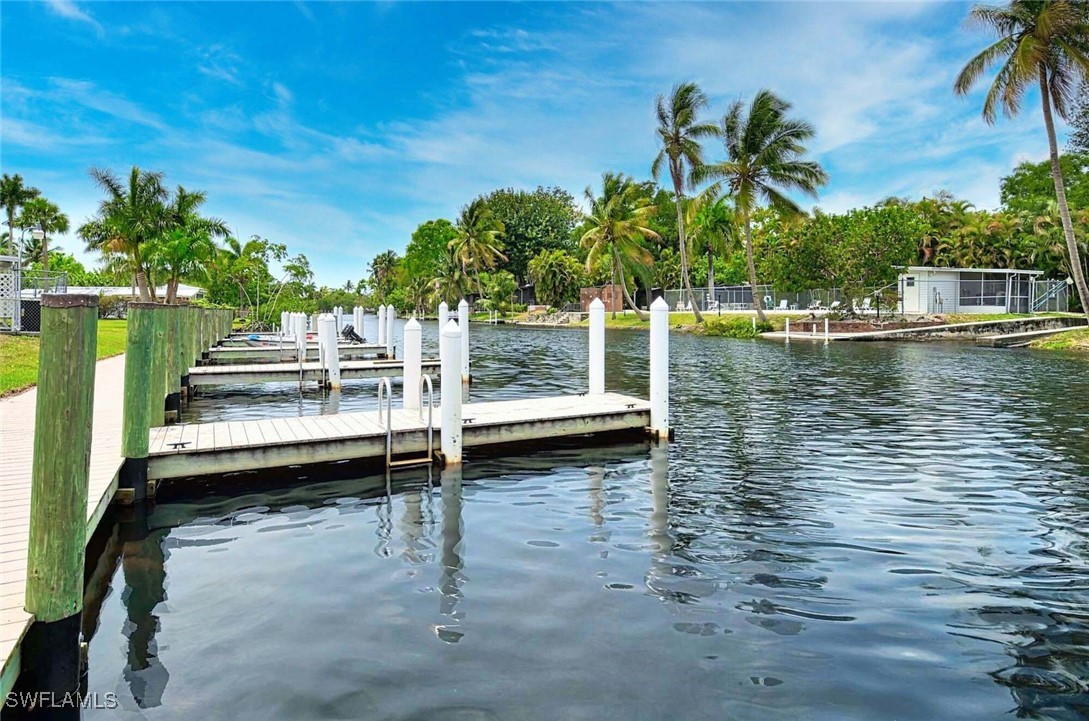2 Bed ManufacturedHome for Sale in Naples, FL, $295,000 — photo 28