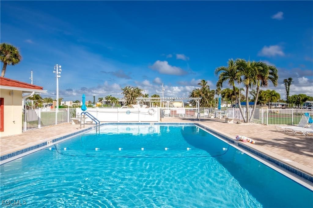 2 Bed ManufacturedHome for Sale in Pine Island Cove, FL — photo 28