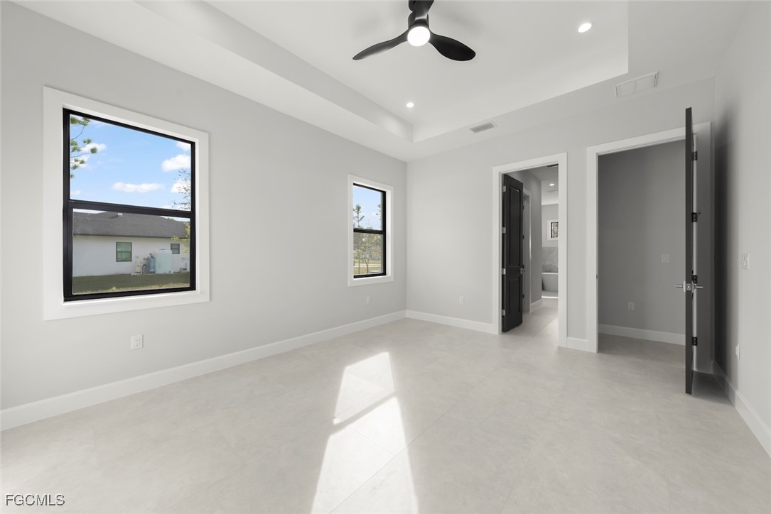 4 Bed SingleFamilyResidence for Sale in Naples, photo 28
