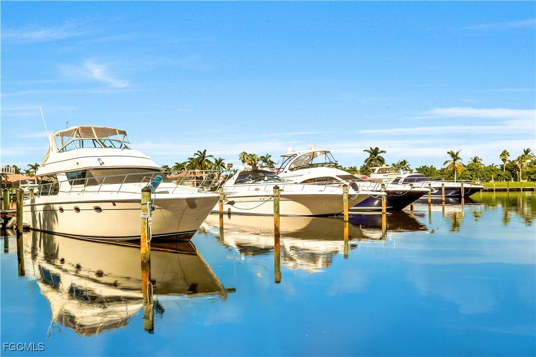 3 Bed Waterfront Home for Sale in Cape Coral, photo 28