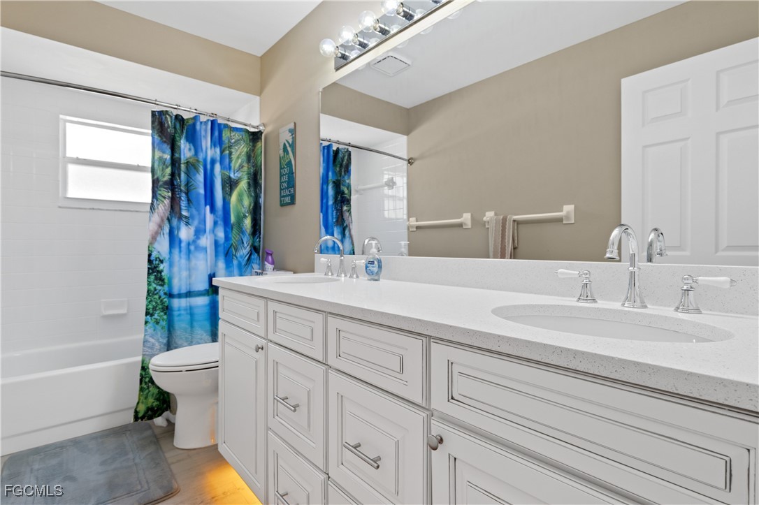 3 Bed Waterfront Home for Sale in North Fort Myers, photo 28