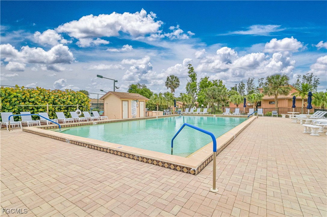2 Bed SingleFamilyResidence for Sale in Royal Woods, photo 28