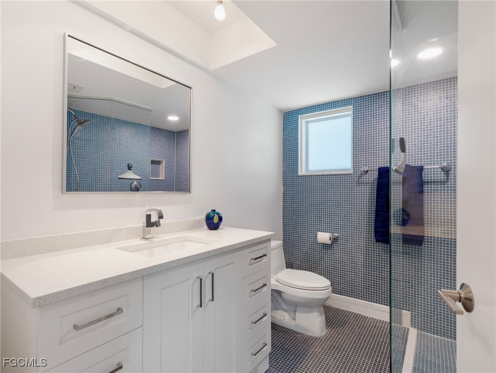 3 Bed Pool Home for Sale in Palm Acres, photo 28