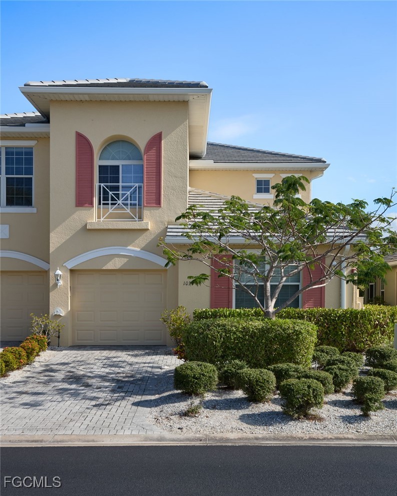 3 Bed Waterfront Home for Sale in Lucaya, FL, $380,000 — photo 28
