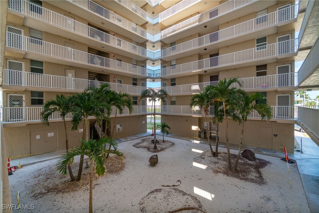 1 Bed Waterfront Home for Sale in Bonita Beach, photo 28