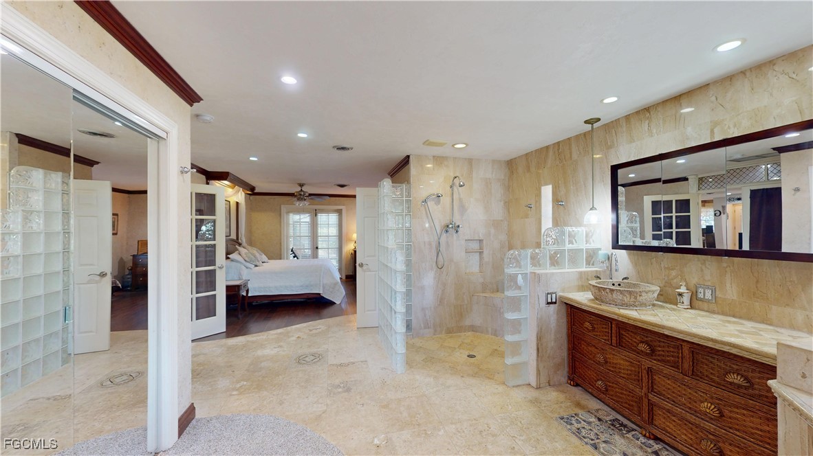 3 Bed Pool Home for Sale in Meadows, photo 28
