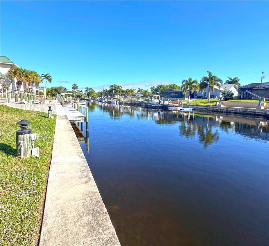 2 Bed Waterfront Home for Sale in Mark I, photo 28