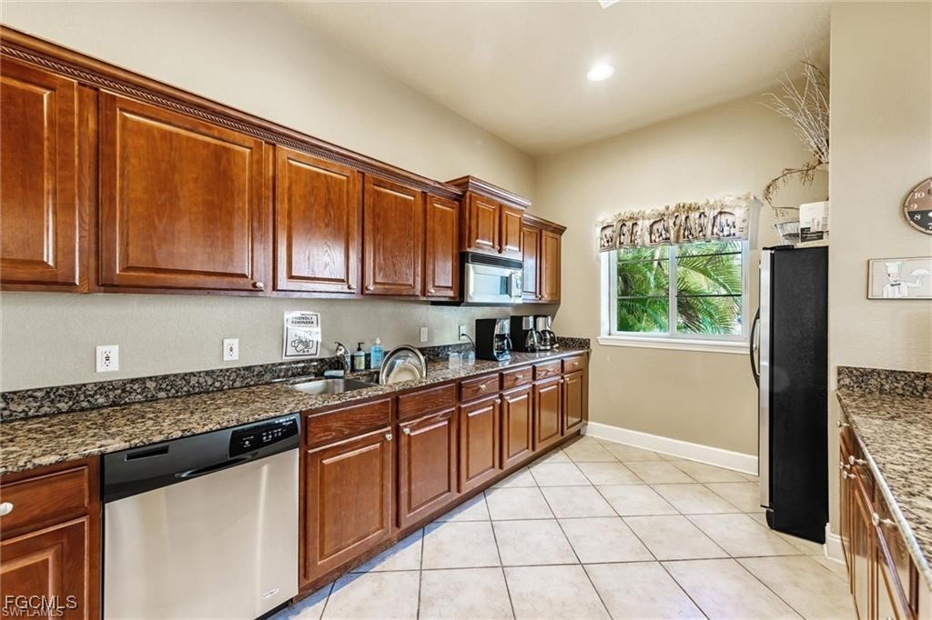 2 Bed Waterfront Home for Sale in Royal Greens, photo 28