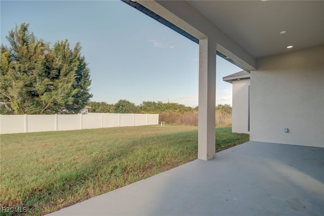 3 Bed SingleFamilyResidence for Sale in Lehigh Acres, photo 28