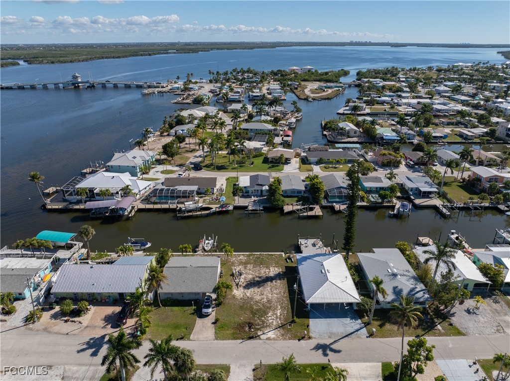 2 Bed Waterfront Home for Sale in Matlacha, FL, $339,000 — photo 28