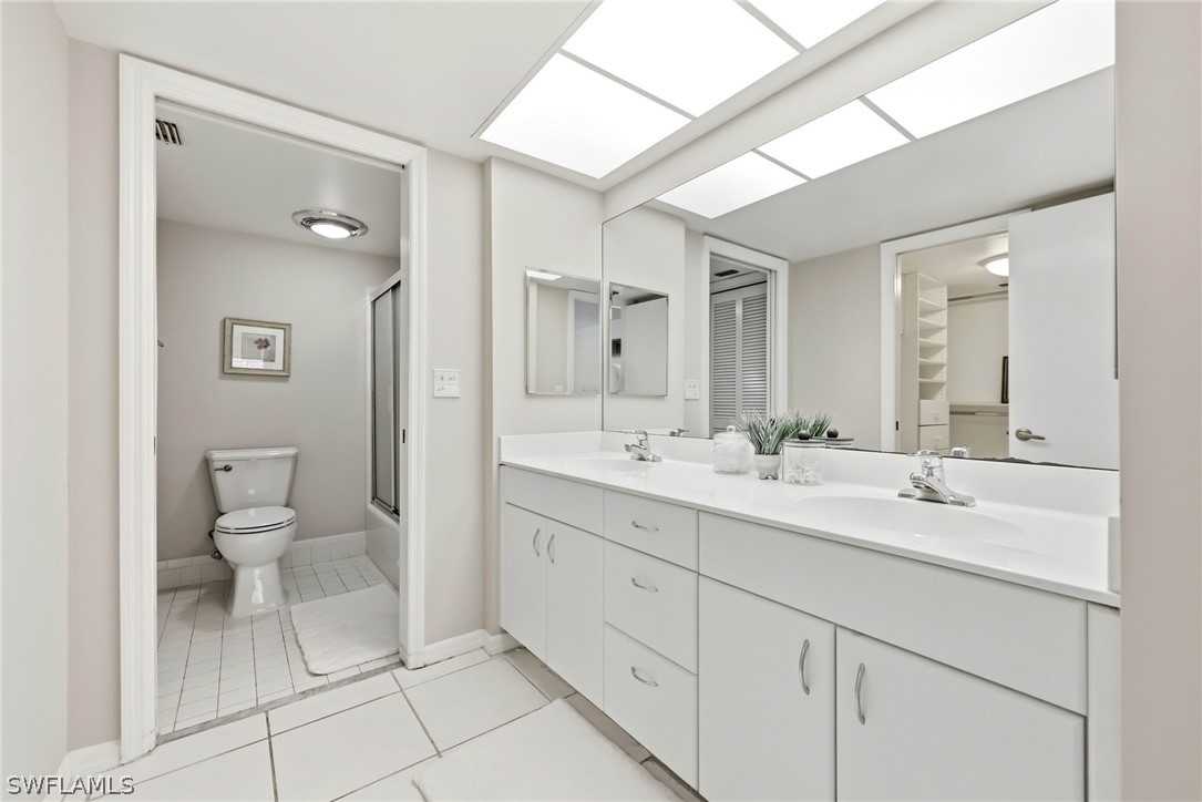 2 Bed Condominium for Sale in Naples, photo 28