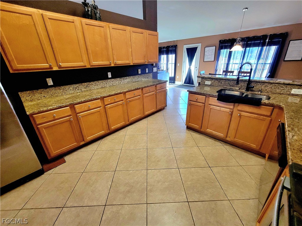 4 Bed SingleFamilyResidence for Sale in Lehigh Acres, photo 28