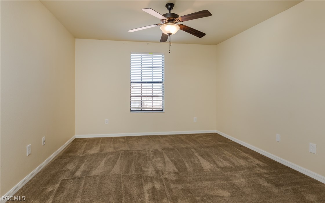 6 Bed Waterfront Home for Sale in Fort Myers, FL, $429,000 — photo 28