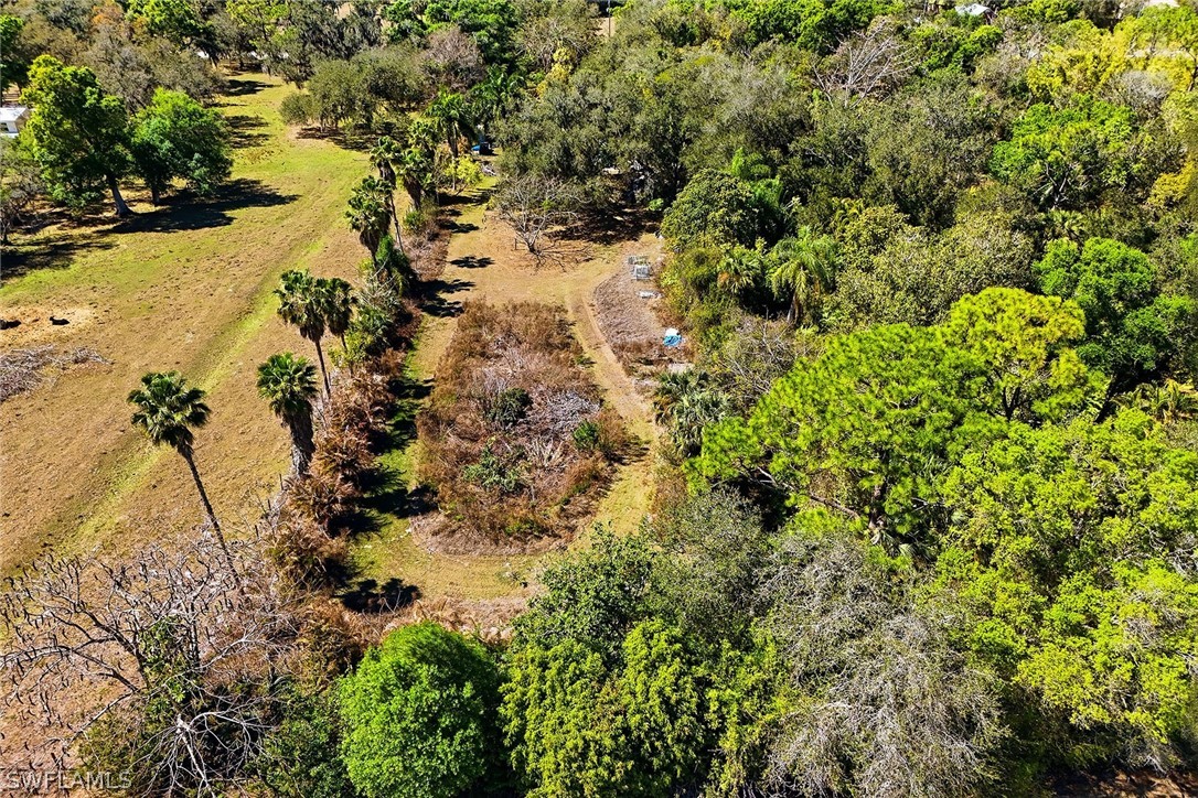 2 Bed SingleFamilyResidence for Sale in Buckingham, FL — photo 28