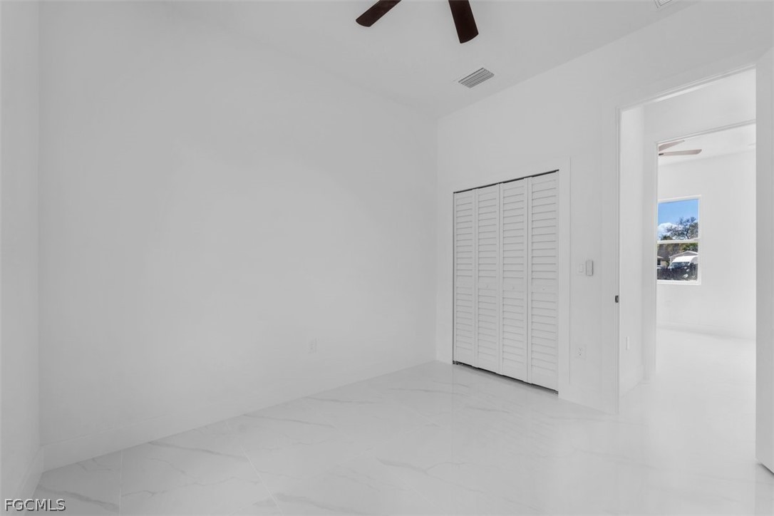 3 Bed SingleFamilyResidence for Sale in Lehigh Acres, photo 28