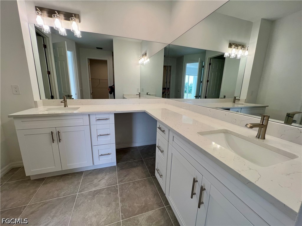 3 Bed Attached for Sale in Mirror Lakes, FL, $250,000 — photo 28