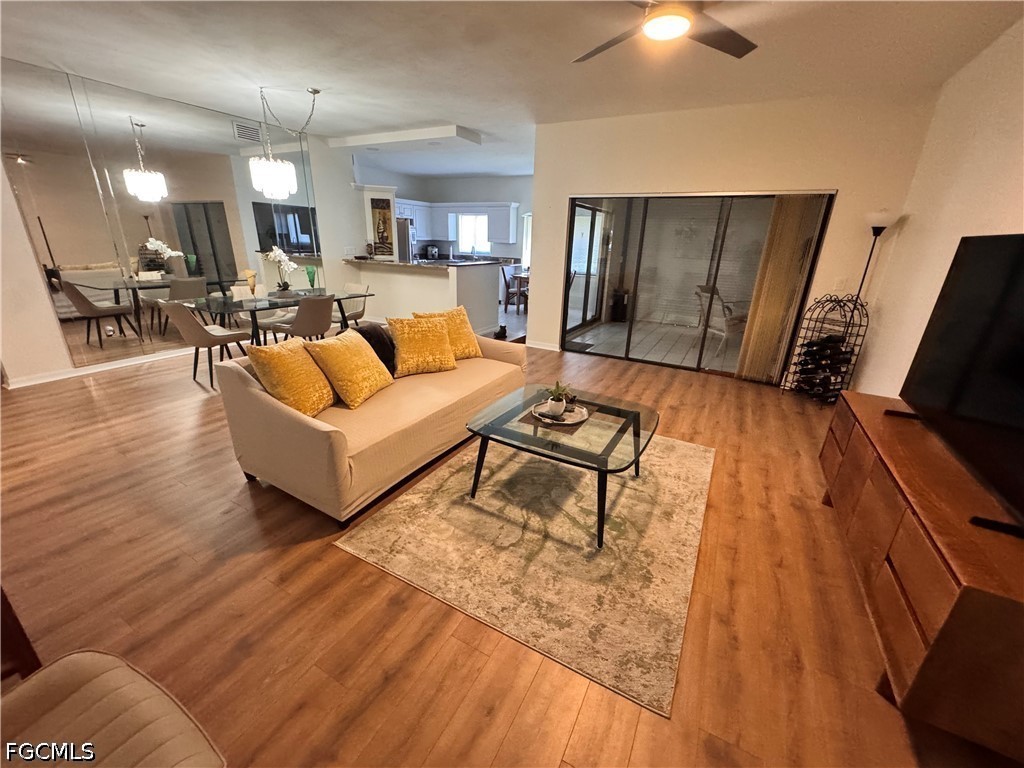 2 Bed Waterfront Home for Sale in Fort Myers, photo 28