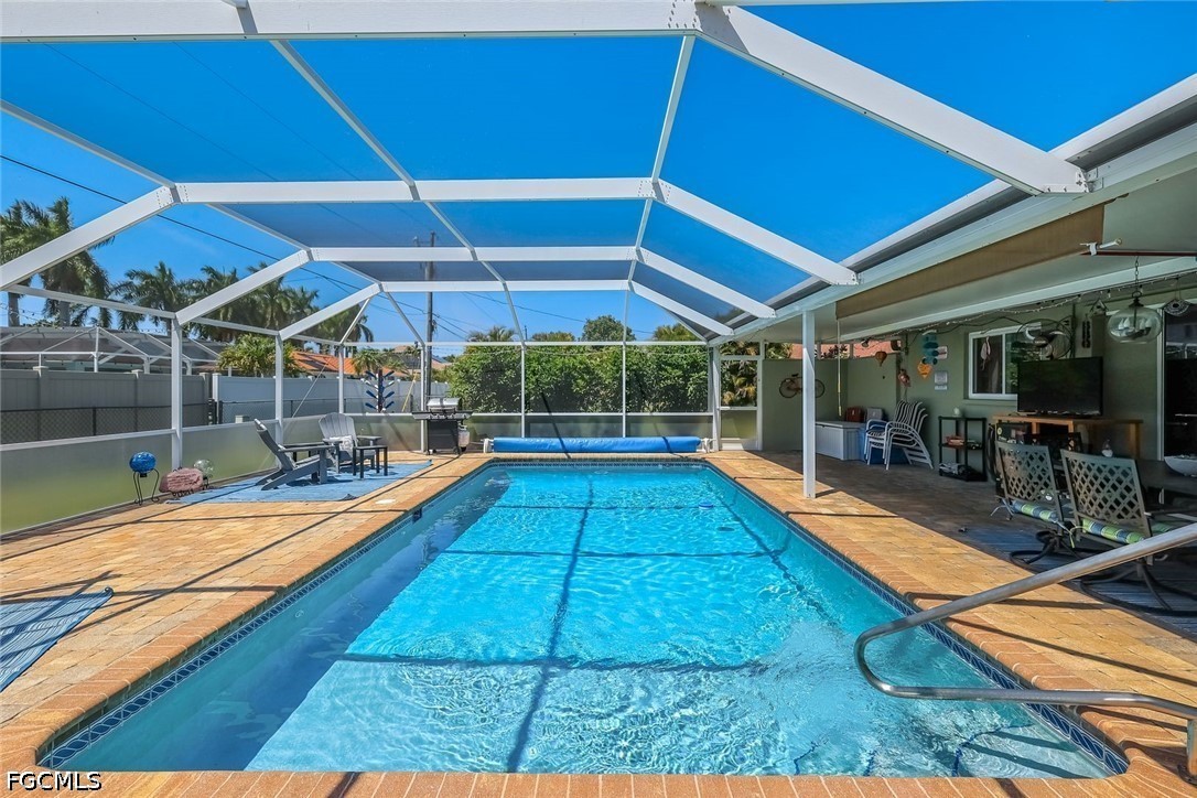 3 Bed Pool Home for Sale in Cape Coral, photo 28