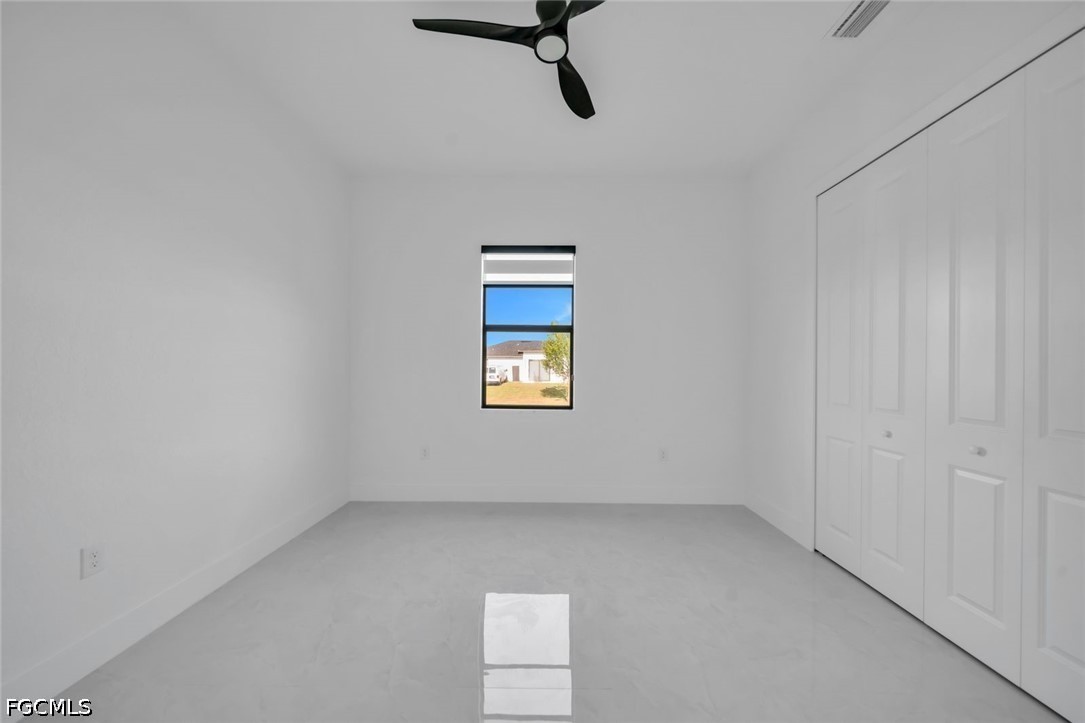 3 Bed SingleFamilyResidence for Sale in Lehigh Acres, photo 28