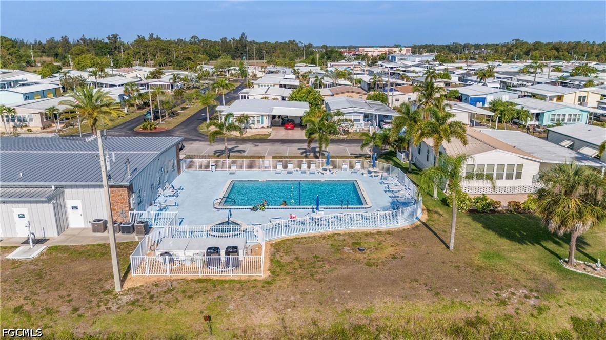 2 Bed ManufacturedHome for Sale in North Fort Myers, FL — photo 28