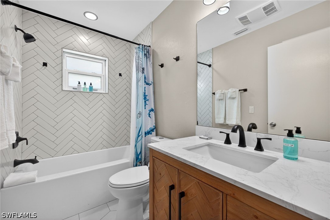3 Bed Pool Home for Sale in Gulf Heights, photo 28