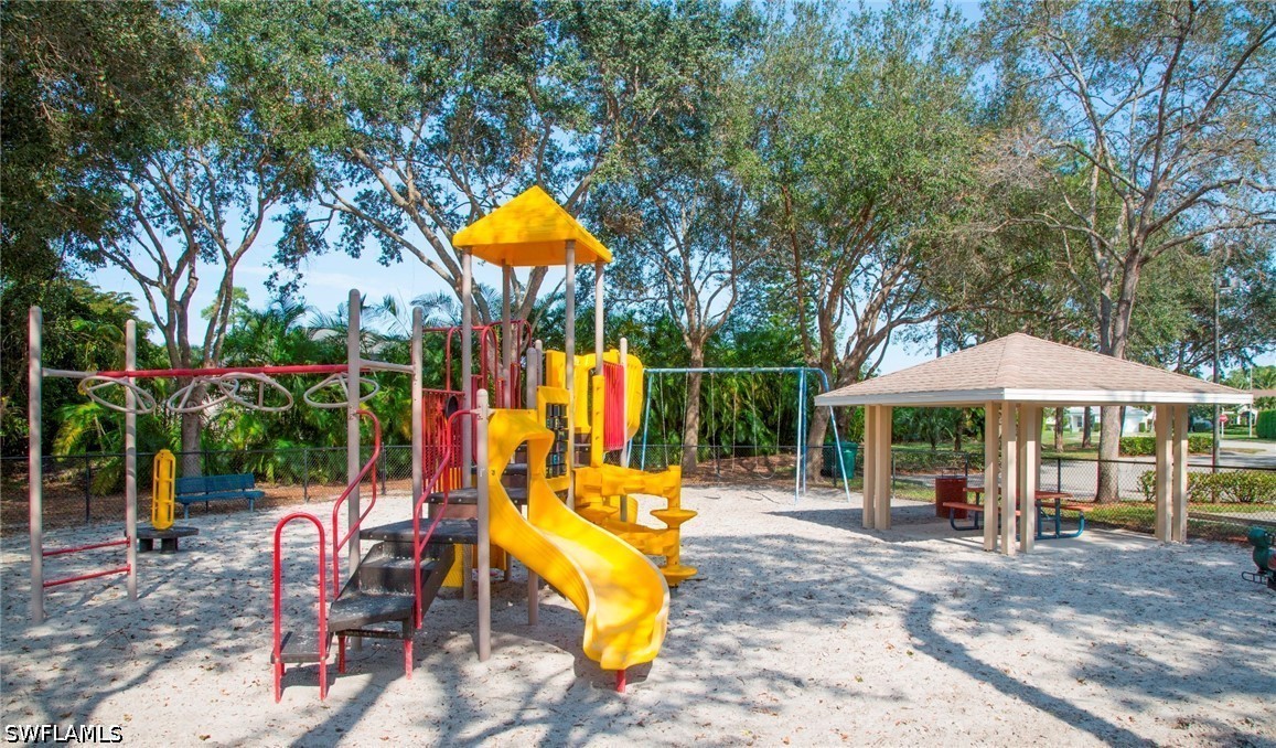 3 Bed Pool Home for Sale in Briarwood, photo 28