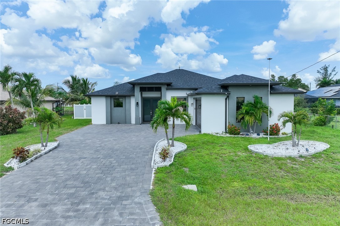 3 Bed Pool Home for Sale in Cape Coral, photo 28