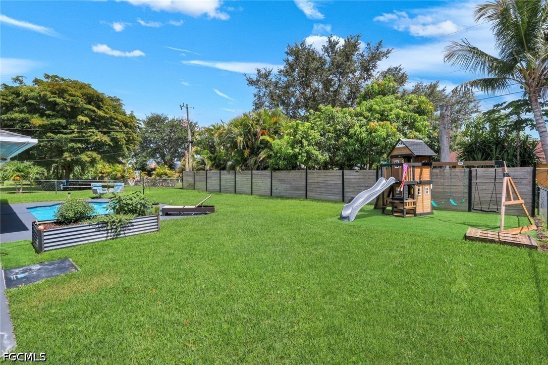3 Bed Pool Home for Sale in Cape Coral, FL, $2,800 — photo 28