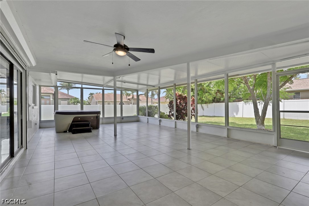 3 Bed SingleFamilyResidence for Sale in Cape Coral, photo 28