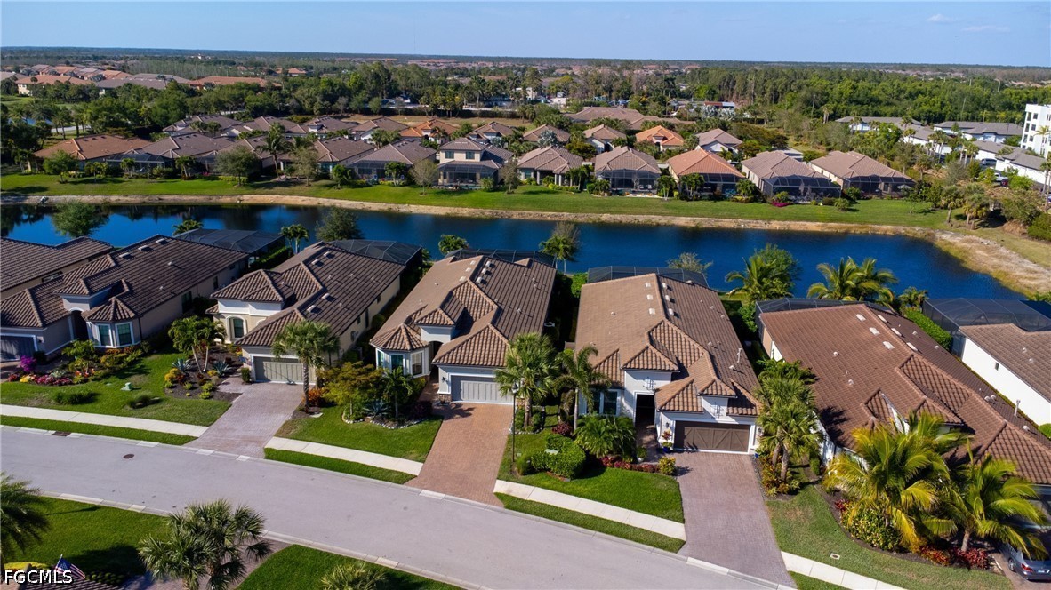 3 Bed Pool Home for Sale in Esplanade, photo 28