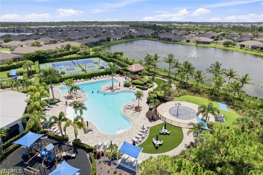 4 Bed SingleFamilyResidence for Sale in Entrada, FL — photo 28