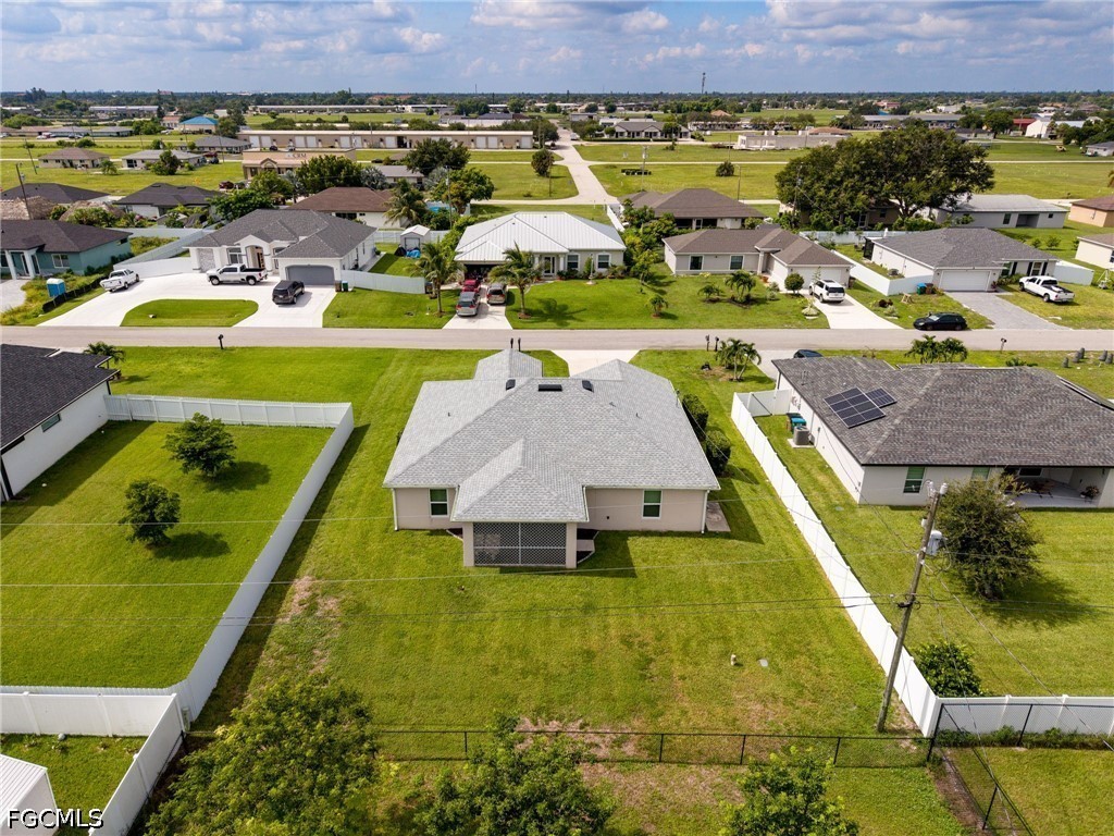 3 Bed SingleFamilyResidence for Sale in Cape Coral, photo 28