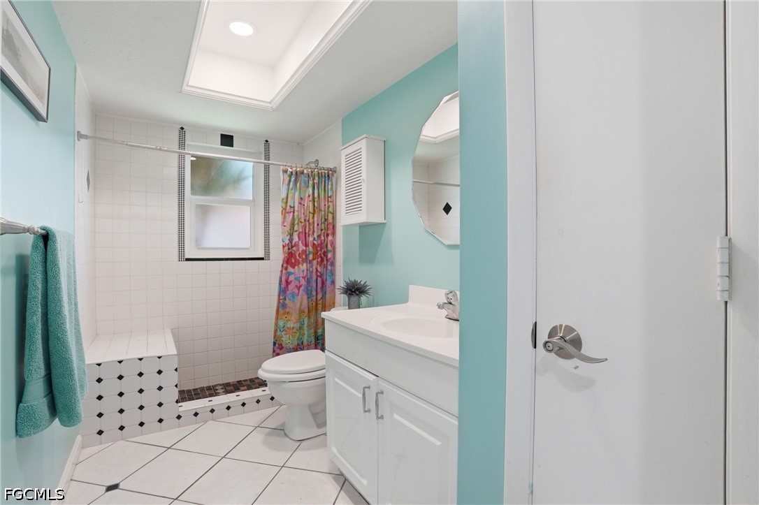 3 Bed Pool Home for Sale in Cape Coral, photo 28