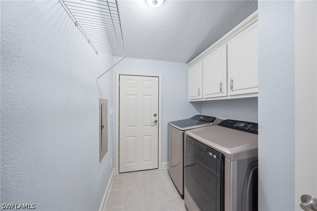 2 Bed ManufacturedHome for Sale in Carousel Cove, FL — photo 28