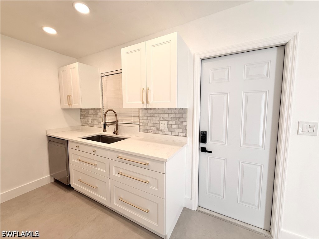 3 Bed SingleFamilyResidence for Sale in Naples, FL, $3,700 — photo 28