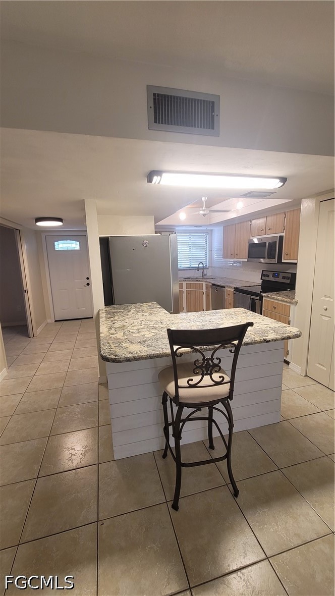 2 Bed Pool Home for Sale in Coral Keyes Condo, FL, $1,500 — photo 28