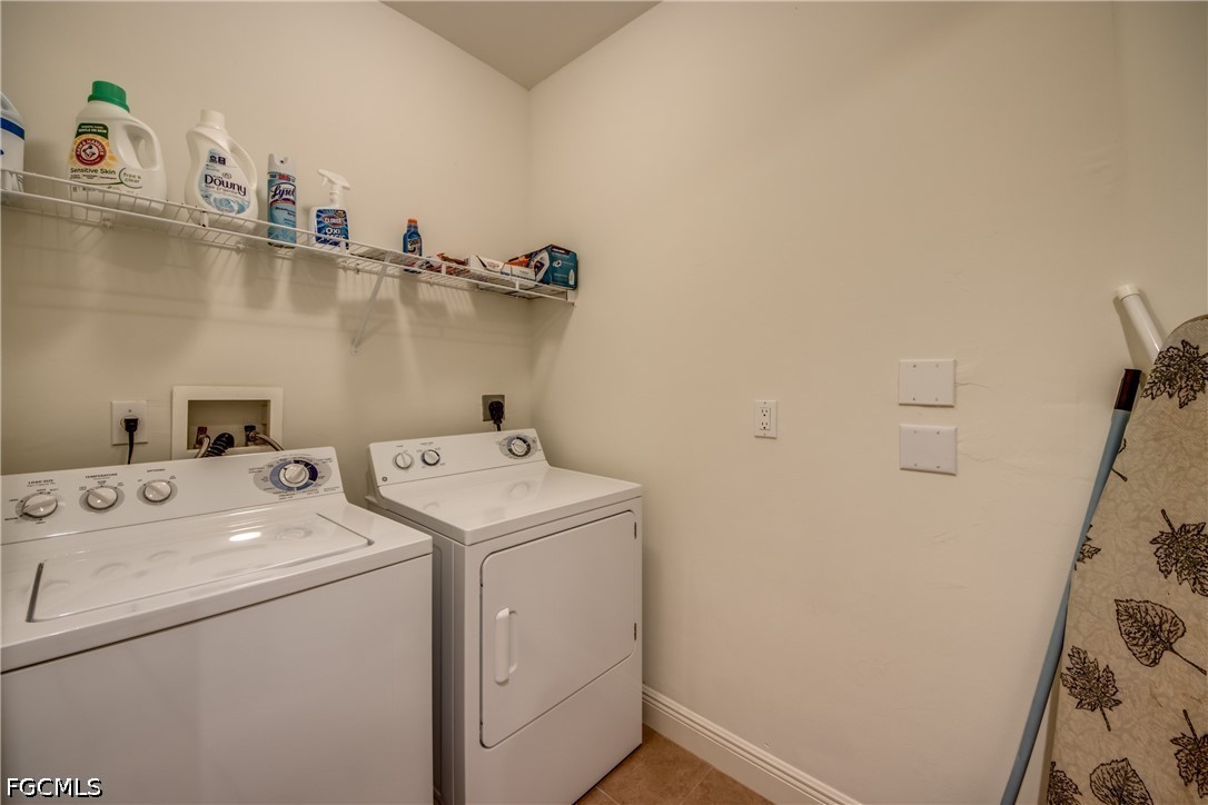 2 Bed Condominium for Sale in Tuscany Court, FL, $250,000 — photo 28