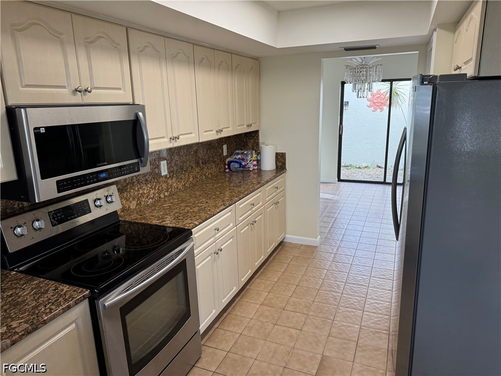 3 Bed SingleFamilyResidence for Sale in Cape Coral, FL — photo 28