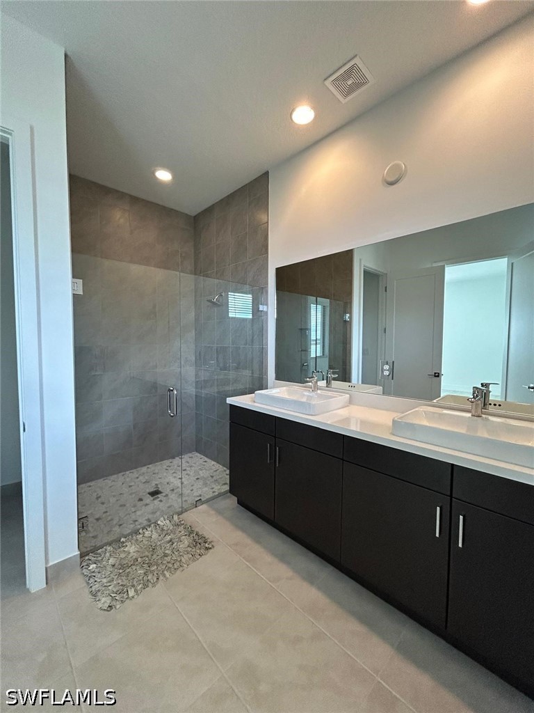 4 Bed SingleFamilyResidence for Sale in Maple Ridge, FL — photo 28