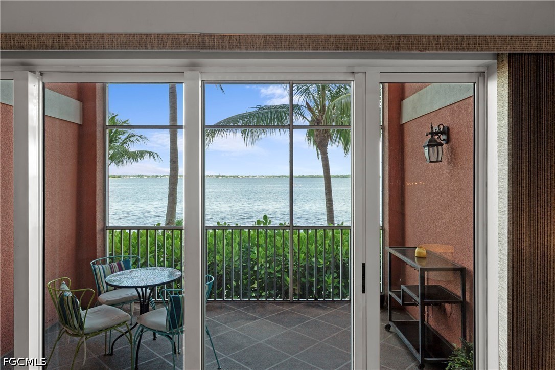 1 Bed Waterfront Home for Sale in St. Tropez, FL, $250,000 — photo 28
