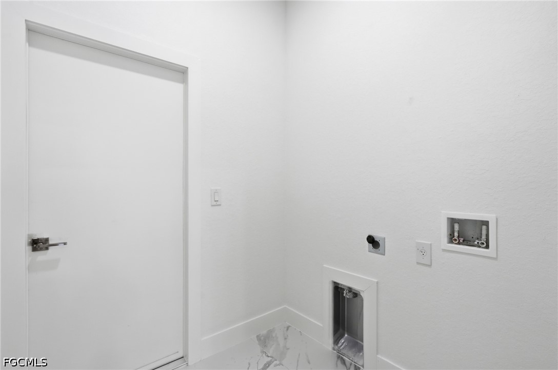 3 Bed SingleFamilyResidence for Sale in Port Labelle, photo 28
