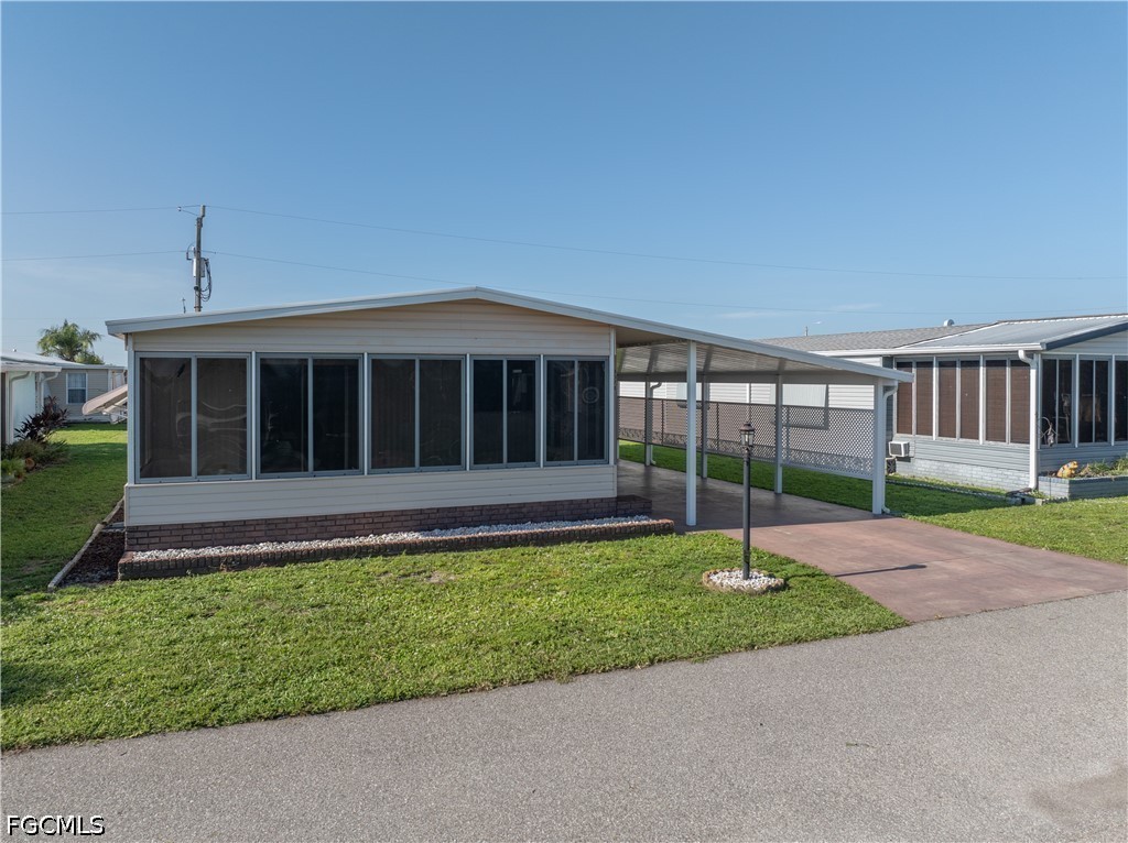 2 Bed ManufacturedHome for Sale in Tamiami Village, photo 28