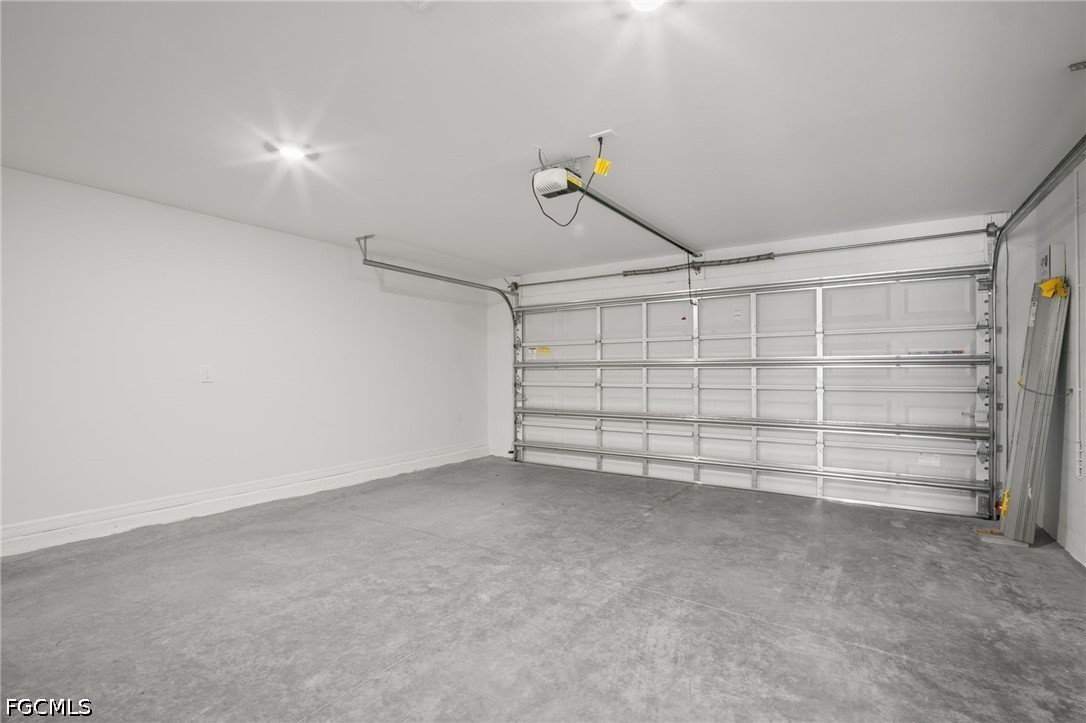 3 Bed SingleFamilyResidence for Sale in Crane Landing, photo 28