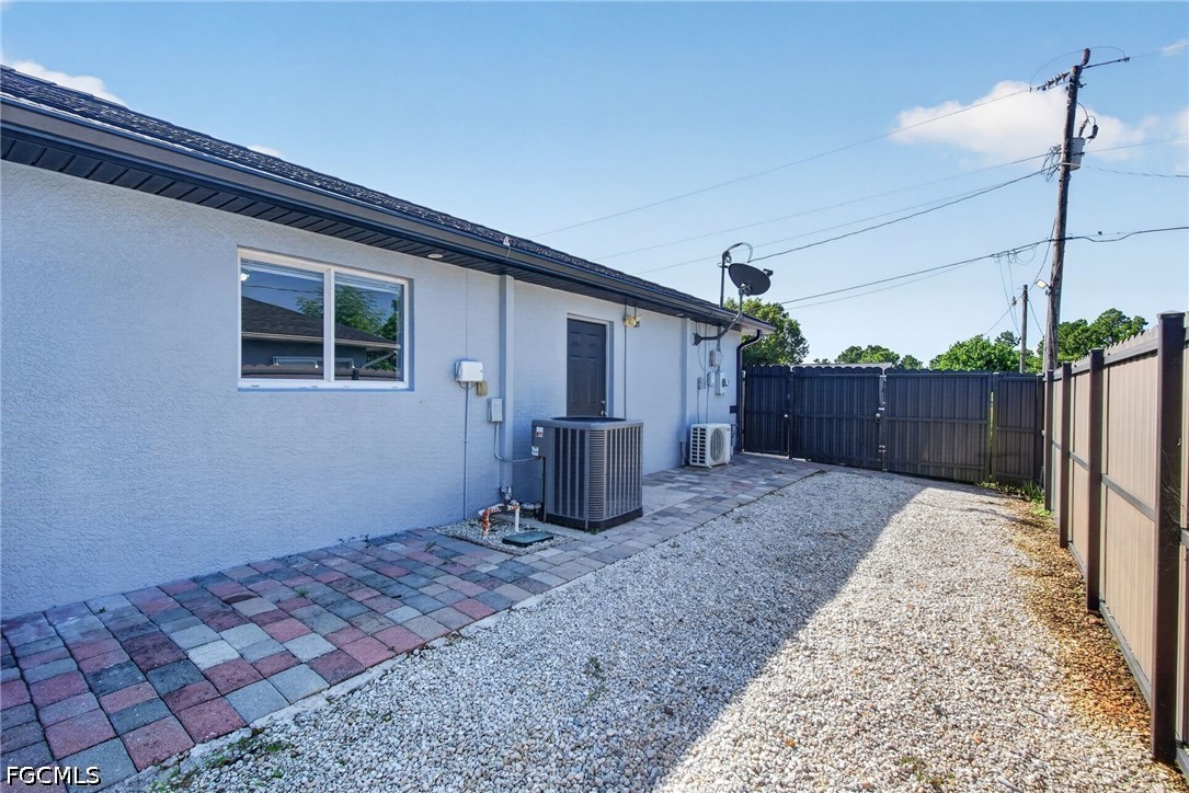 3 Bed SingleFamilyResidence for Sale in Lehigh Acres, photo 28