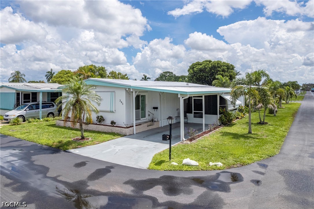 2 Bed ManufacturedHome for Sale in Fort Myers, photo 28