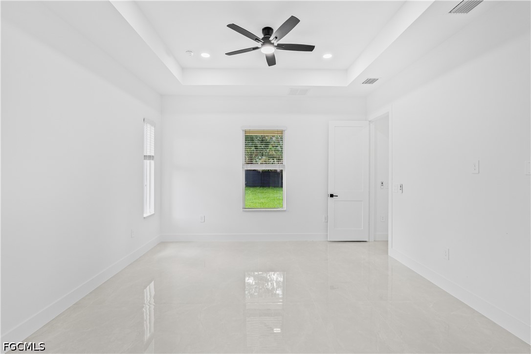 4 Bed SingleFamilyResidence for Sale in Lehigh Acres, photo 28