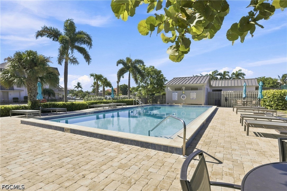 2 Bed Waterfront Home for Sale in Sanibel, photo 28
