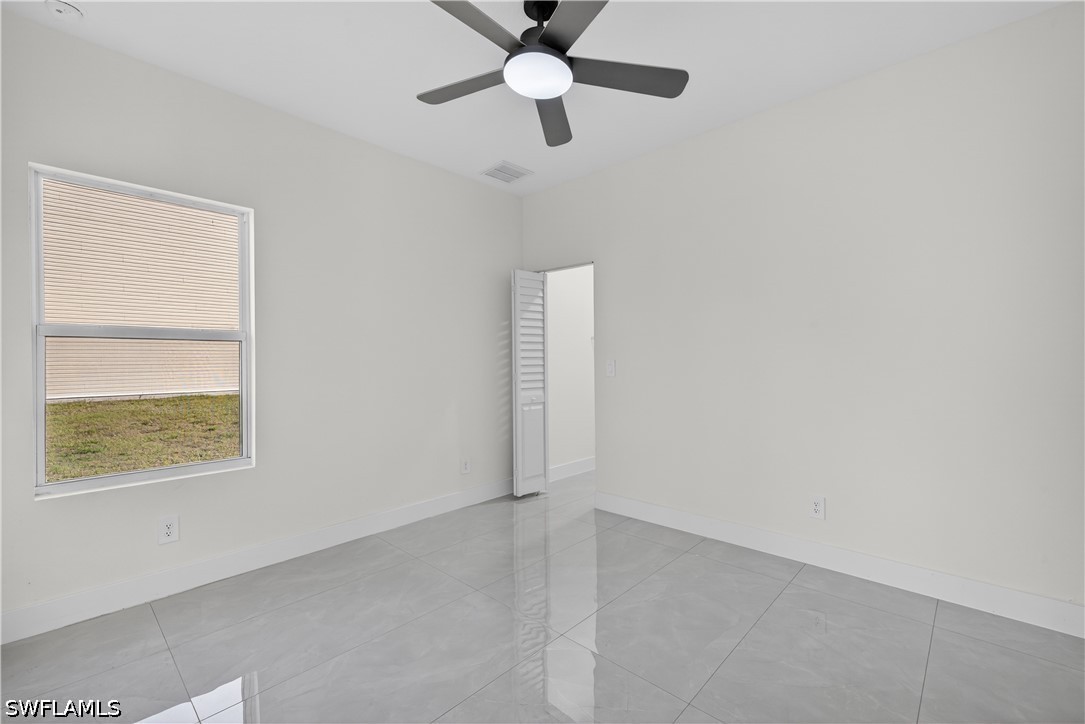 4 Bed SingleFamilyResidence for Sale in Lehigh Acres, photo 28